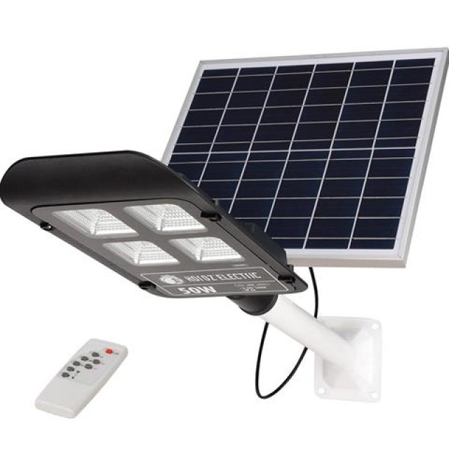 Світильник консольний вуличний на сонячній батареї LED "LAGUNA-50" 50 W фото Світильник консольний вуличний на сонячній батареї LED "LAGUNA-50" 50 W