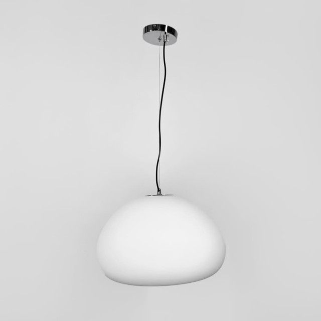 Світильник підвісний із білим плафоном Ø 40 см