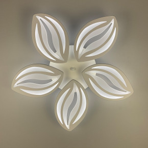 Стельова LED люстра біла на 5 пелюсток